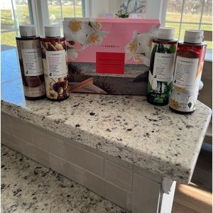 Korres Mediterranean Shower Set of 4